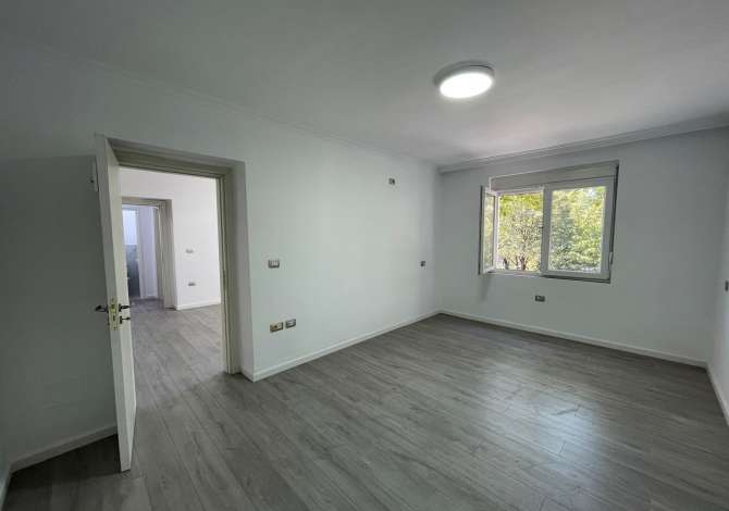 Jepet me qera zyre tek Xhamia e Tabakeve