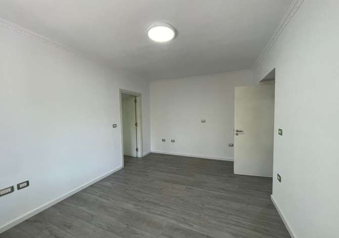 Jepet me qera zyre tek Xhamia e Tabakeve