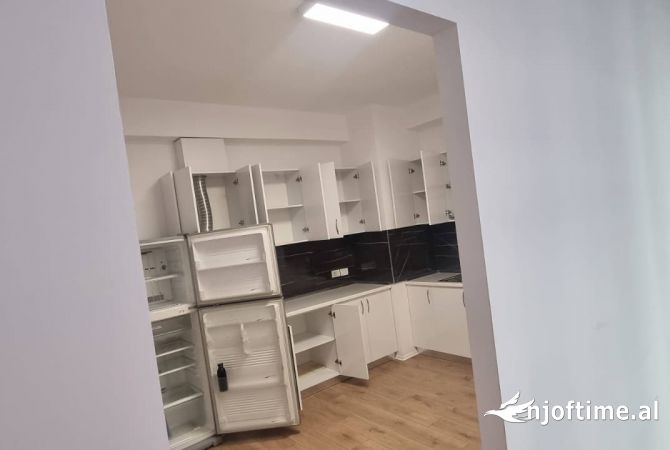 Zyre 2+1 per qera tek Ish Blloku