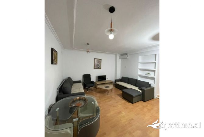 Casa in affitto 2+1 a Tirana - 700 Euro
