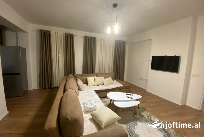 Shtepi me qera 1+1 ne Tirane - 800 Euro