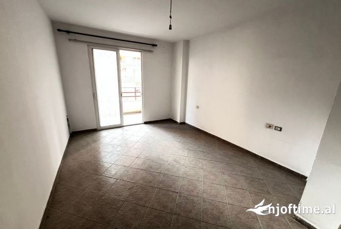 Shtepi ne shitje 2+1 ne Tirane - 125,000 Euro