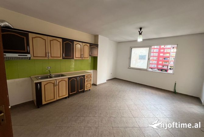 Shtepi ne shitje 2+1 ne Tirane - 125,000 Euro