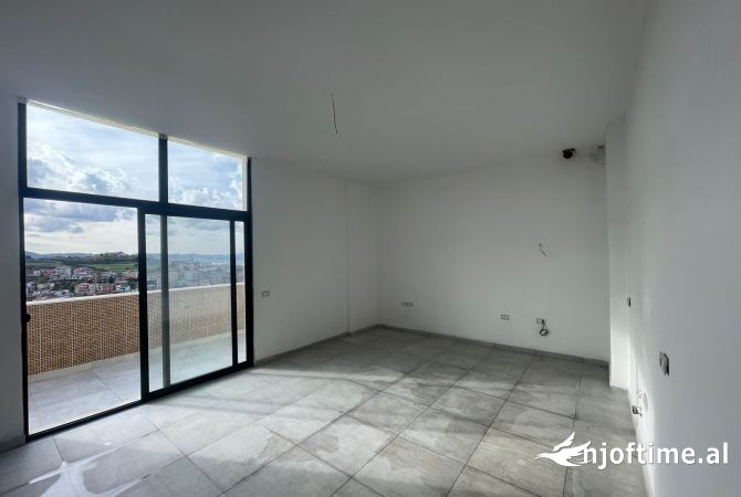Shtepi ne shitje 2+1 ne Tirane - 130,000 Euro