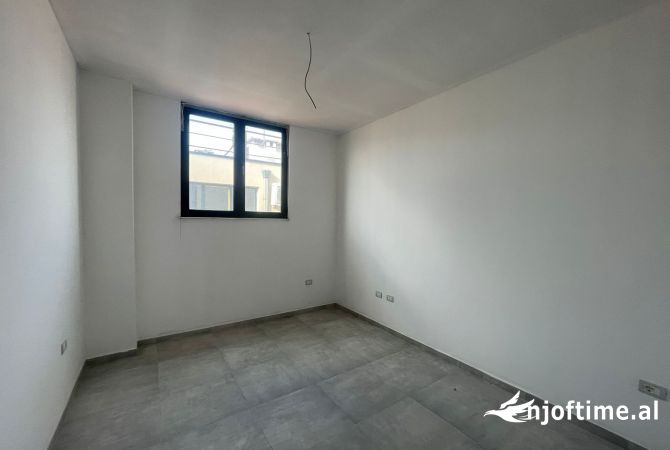 Shtepi ne shitje 2+1 ne Tirane - 130,000 Euro