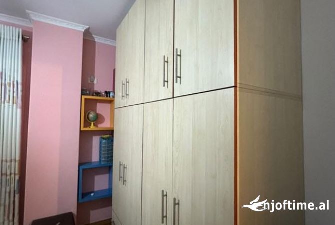 Shtepi me qera Apartament ne Tirane, 2+1, Mobilimi E mobiluar, Pagesa 600  Euro.