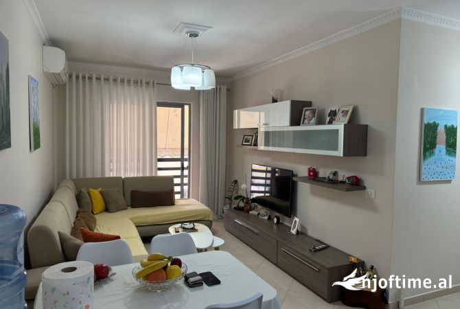 Shtepi ne shitje 3+1 ne Tirane - 150,000 Euro