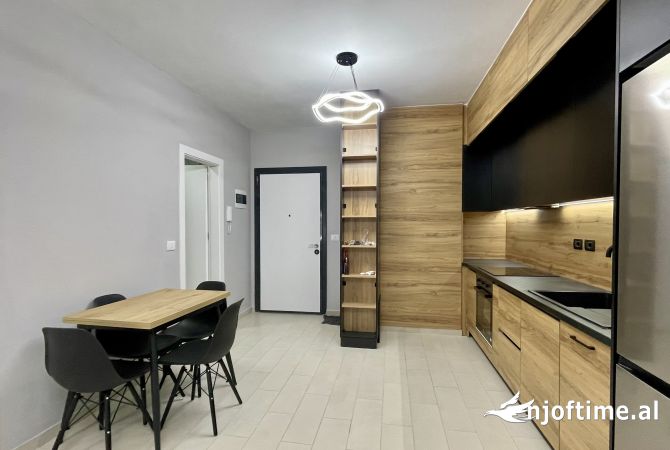 Shtepi me qera Apartament ne Tirane, 1+1, Mobilimi E mobiluar, Pagesa 500  Euro.