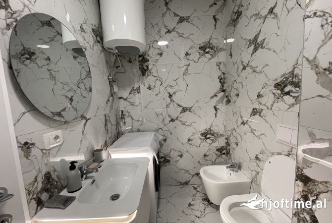 Shtepi me qera Apartament ne Tirane, 1+1, Mobilimi E mobiluar, Pagesa 500  Euro.