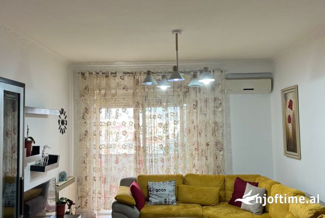 Shtepi me qera 2+1 ne Tirane - 50,000 Leke