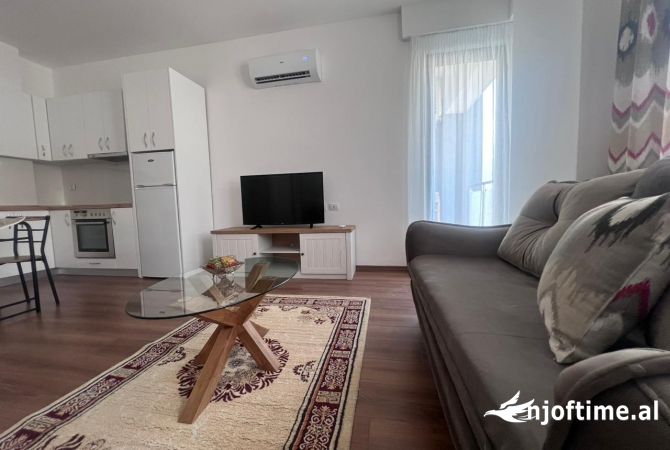 Shtepi me qera Apartament ne Tirane, 1+1, Mobilimi E mobiluar, Pagesa 550  Euro.