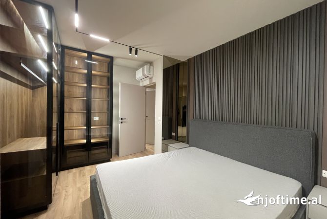 Shtepi me qera Apartament ne Tirane, 2+1, Mobilimi E mobiluar, Pagesa 800  Euro.