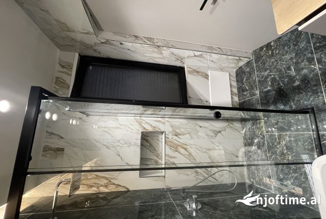 Shtepi me qera Apartament ne Tirane, 2+1, Mobilimi E mobiluar, Pagesa 800  Euro.