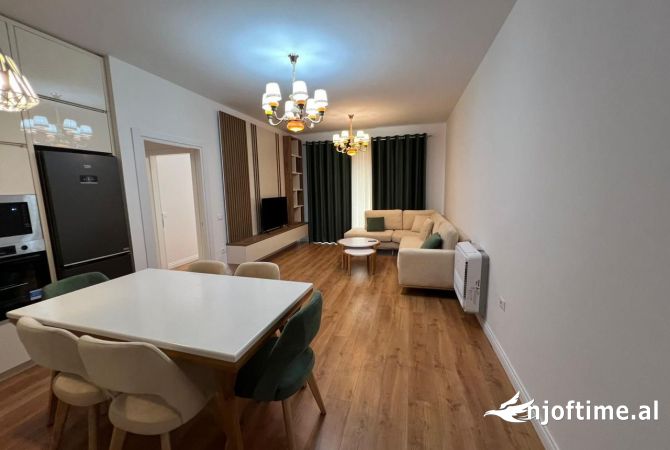 Shtepi me qera 2+1 ne Tirane - 1,200 Euro