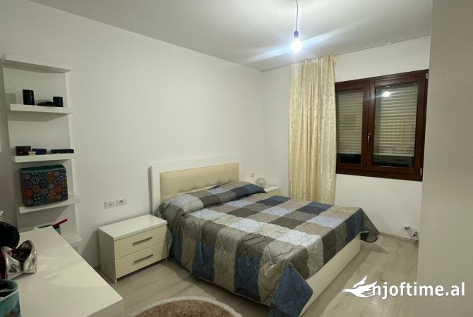 Shtepi me qera Apartament ne Tirane, 1+1, Mobilimi E mobiluar, Pagesa 470  Euro.