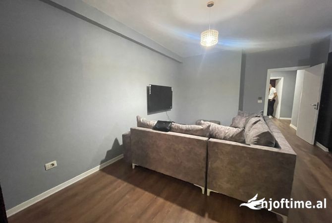 Shtepi ne shitje 2+1 ne Tirane - 135,000 Euro