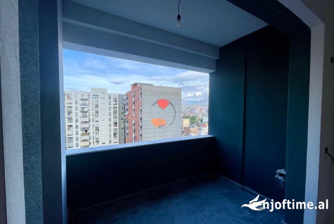 Shtepi ne shitje Apartament ne Tirane, 2+1, Mobilimi Bosh, pa mobiluar, Pagesa 160,000  Euro.