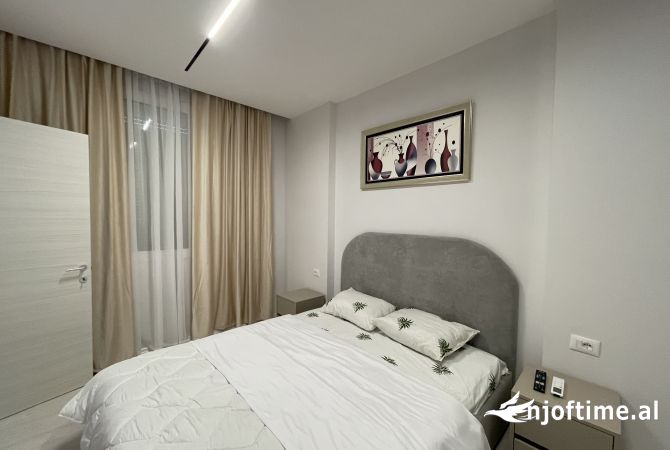 Shtepi me qera Apartament ne Tirane, 1+1, Mobilimi E mobiluar, Pagesa 550  Euro.
