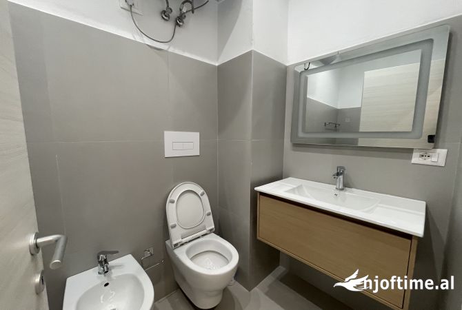 Shtepi me qera Apartament ne Tirane, 1+1, Mobilimi E mobiluar, Pagesa 550  Euro.