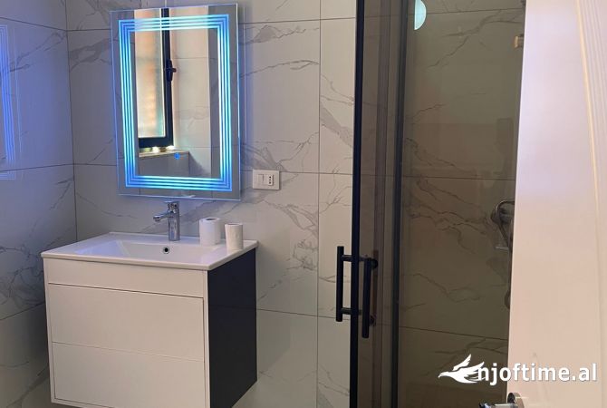 Shtepi me qera Apartament ne Tirane, 1+1, Mobilimi E mobiluar, Pagesa 600  Euro.