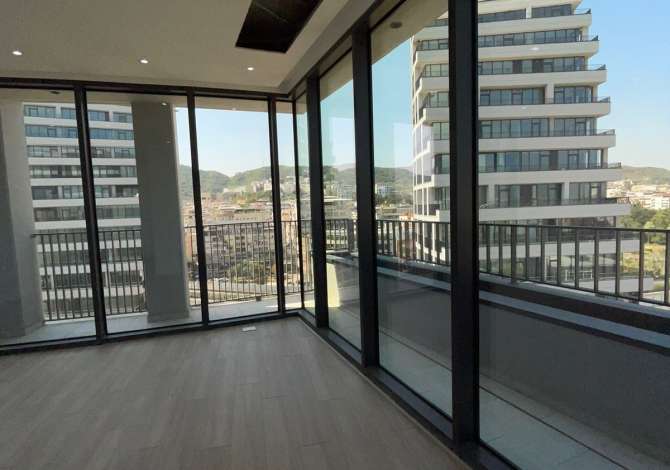 Liqeni Artificial, Lake View jepet me qira apartament 2+1+2 