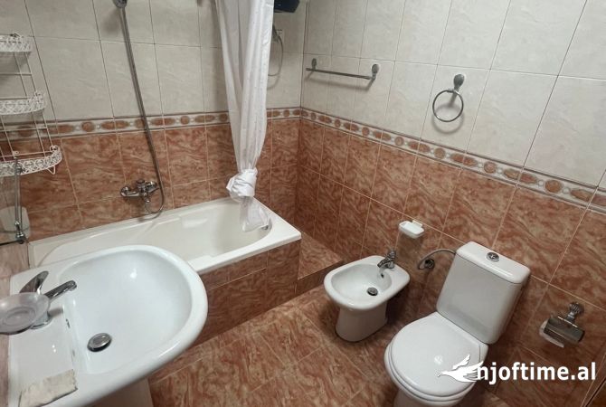 Shtepi me qera 1+1 ne Tirane - 650 Euro