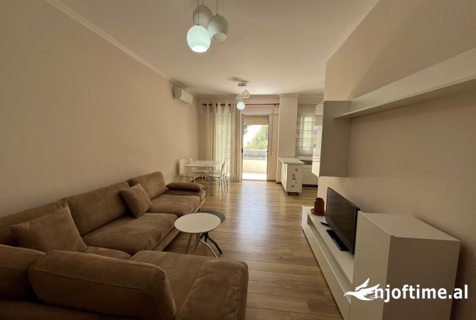 Shtepi ne shitje 2+1 ne Tirane - 216,000 Euro