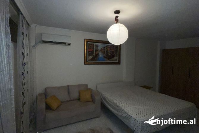 Shtepi me qera 1+1 ne Tirane - 500 Euro