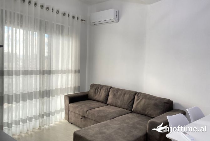 Shtepi me qera 2+1 ne Tirane - 55,000 Leke