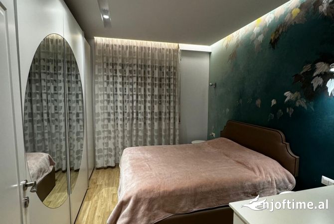 Shtepi me qera Apartament ne Tirane, 2+1, Mobilimi E mobiluar, Pagesa 749  Euro.