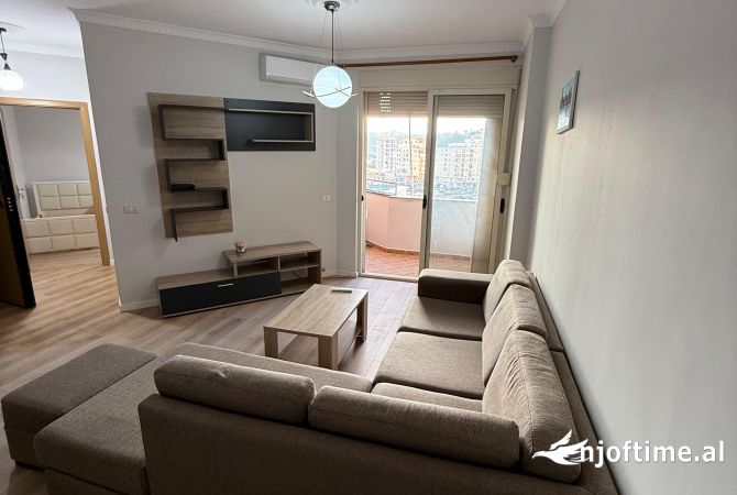 Shtepi ne shitje Apartament ne Tirane, 1+1, Mobilimi E mobiluar, Pagesa 86,990  Euro.