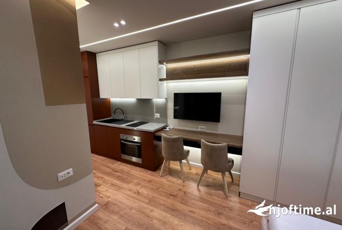 Shtepi me qera Apartament ne Tirane, Garsoniere, Mobilimi E mobiluar, Pagesa 449  Euro.