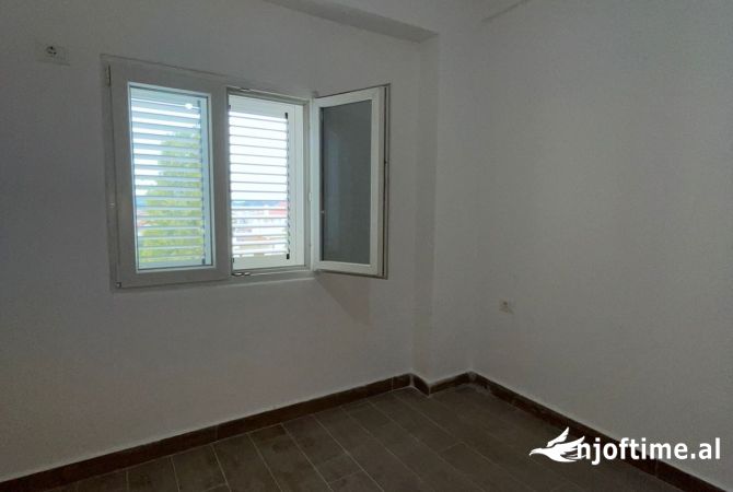 Shtepi ne shitje 1+1 ne Tirane - 74,999 Euro