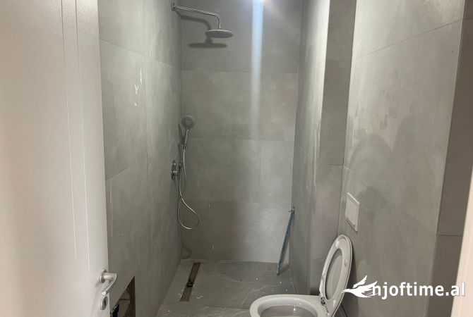 🏢 Zyre per Qira ne Rrugen e Kavajes - Residenca Tirana Garden Building 🏢