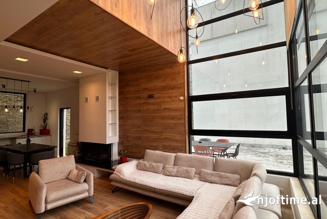 Shtepi me qera 4+1 ne Tirane - 2,999 Euro