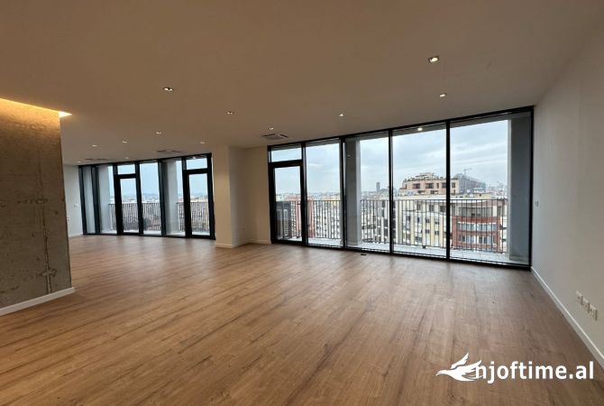 Jepet me qira ambient per zyra te Lake View 