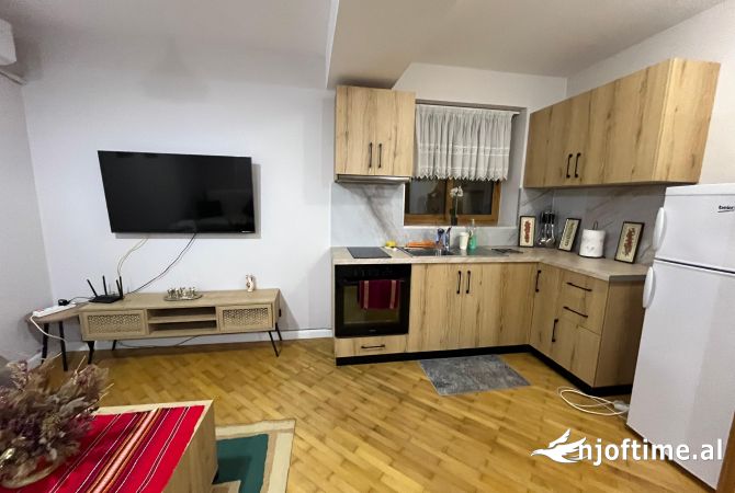 Shtepi me qera 1+1 ne Tirane - 499 Euro