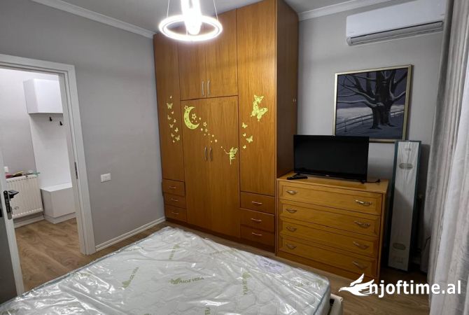 Shtepi me qera 1+1 ne Tirane - 699 Euro