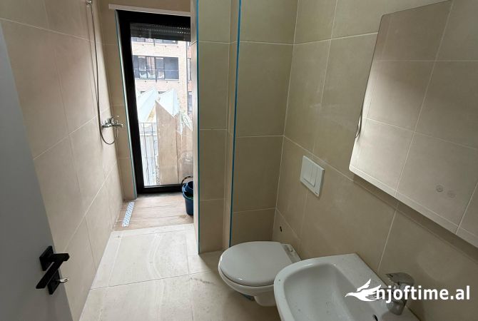 Shtepi me qera 1+1 ne Tirane - 548 Euro