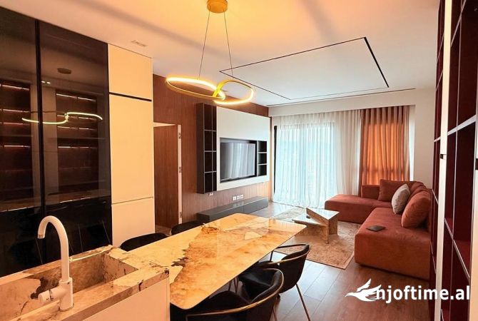 Shtepi me qera 3+1 ne Tirane - 2,498 Euro