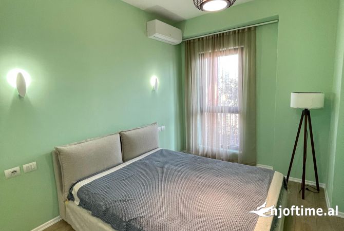 Shtepi ne shitje Apartament ne Tirane, 2+1, Mobilimi E mobiluar, Pagesa 319,998  Euro.