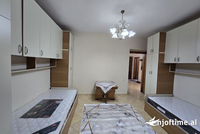 Shtepi me qera 2+1 ne Tirane - 548 Euro