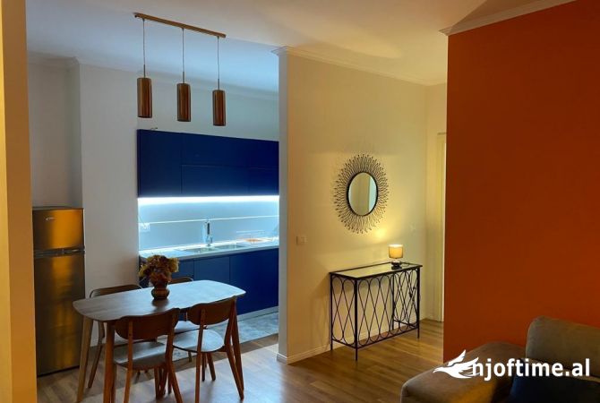 Shtepi me qera Apartament ne Tirane, 1+1, Mobilimi E mobiluar, Pagesa 748  Euro.
