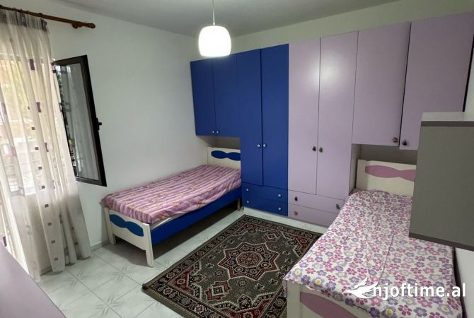 Shtepi me qera Apartament ne Tirane, 2+1, Mobilimi E mobiluar, Pagesa 498  Euro.