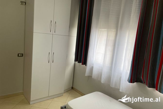 Shtepi me qera 2+1 ne Tirane - 449 Euro