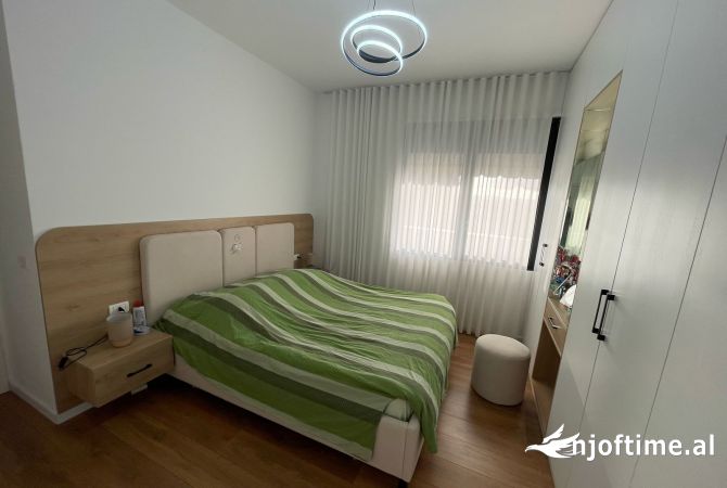Shtepi me qera Apartament ne Tirane, 2+1, Mobilimi E mobiluar, Pagesa 748  Euro.
