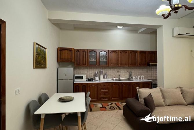 Shtepi me qera 1+1 ne Tirane - 498 Euro