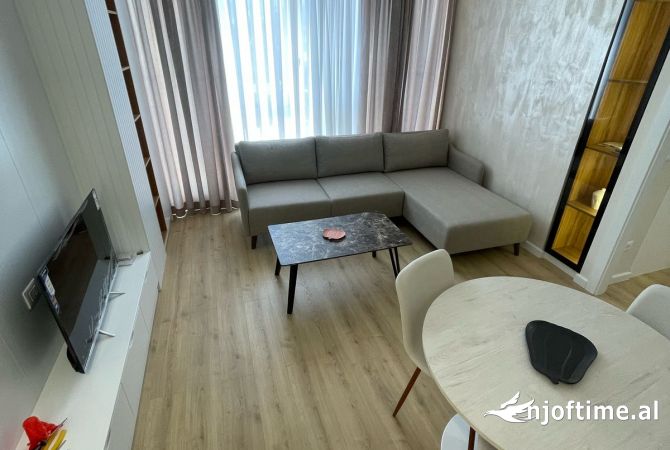 Shtepi me qera Apartament ne Tirane, 1+1, Mobilimi E mobiluar, Pagesa 547  Euro.