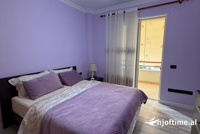 Shtepi me qera Apartament ne Tirane, 2+1, Mobilimi E mobiluar, Pagesa 798  Euro.