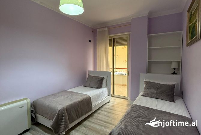 Shtepi me qera Apartament ne Tirane, 2+1, Mobilimi E mobiluar, Pagesa 798  Euro.